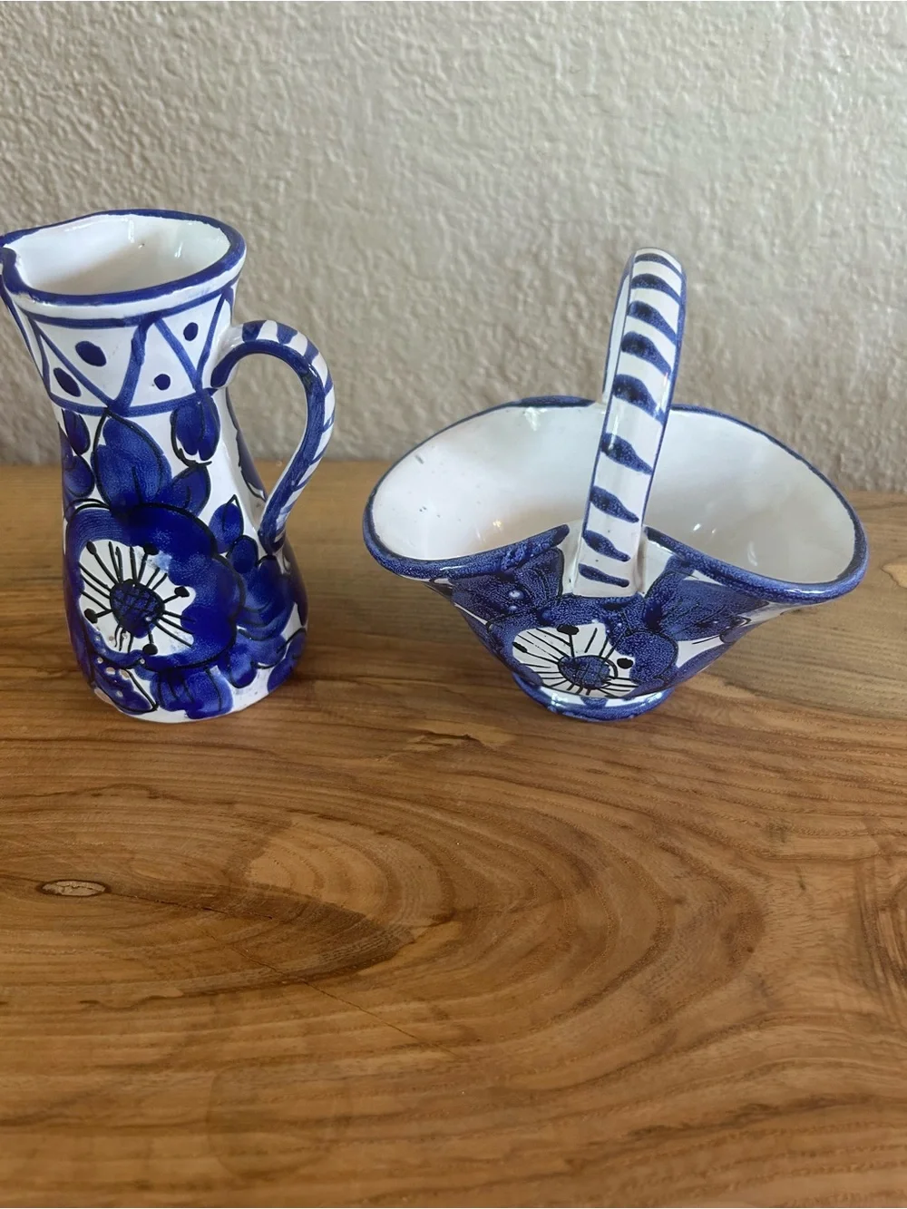 VTG Enesco Italy Blue White Floral Majolica  4.5